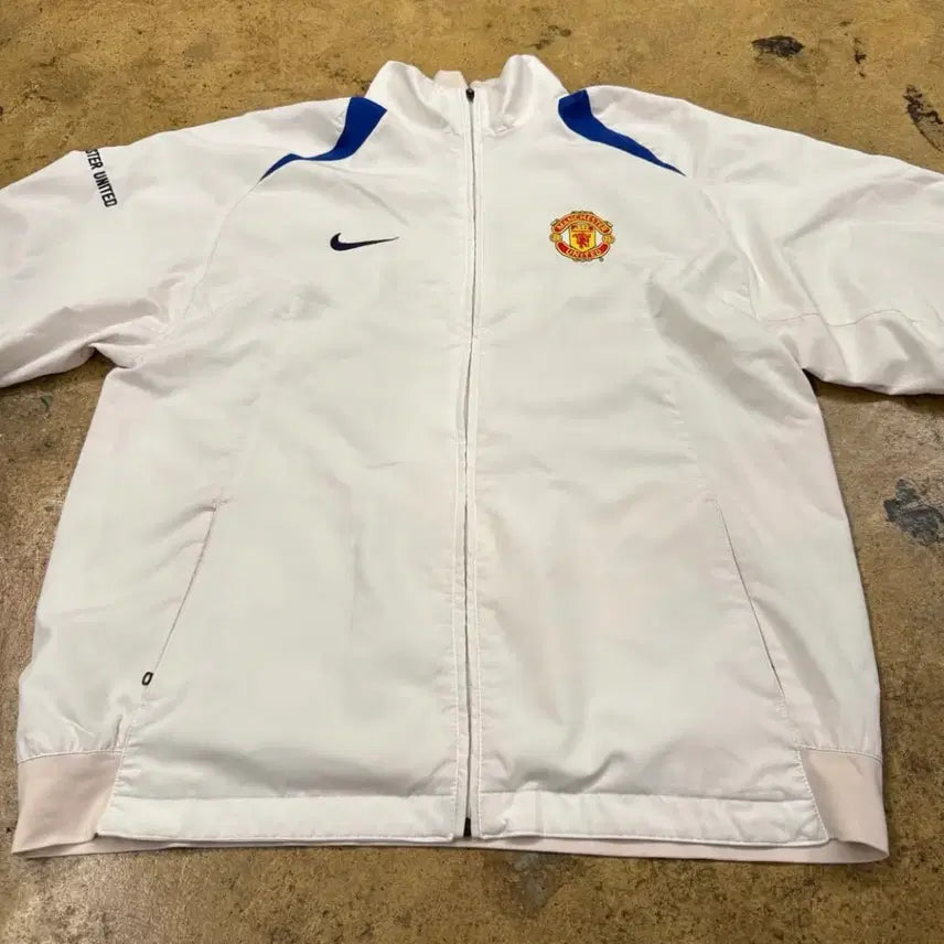 [BUNJANG] Nike Manchester United Windbreaker Jacket / 나이키 맨체스터 유나이티드 바람막이 자켓