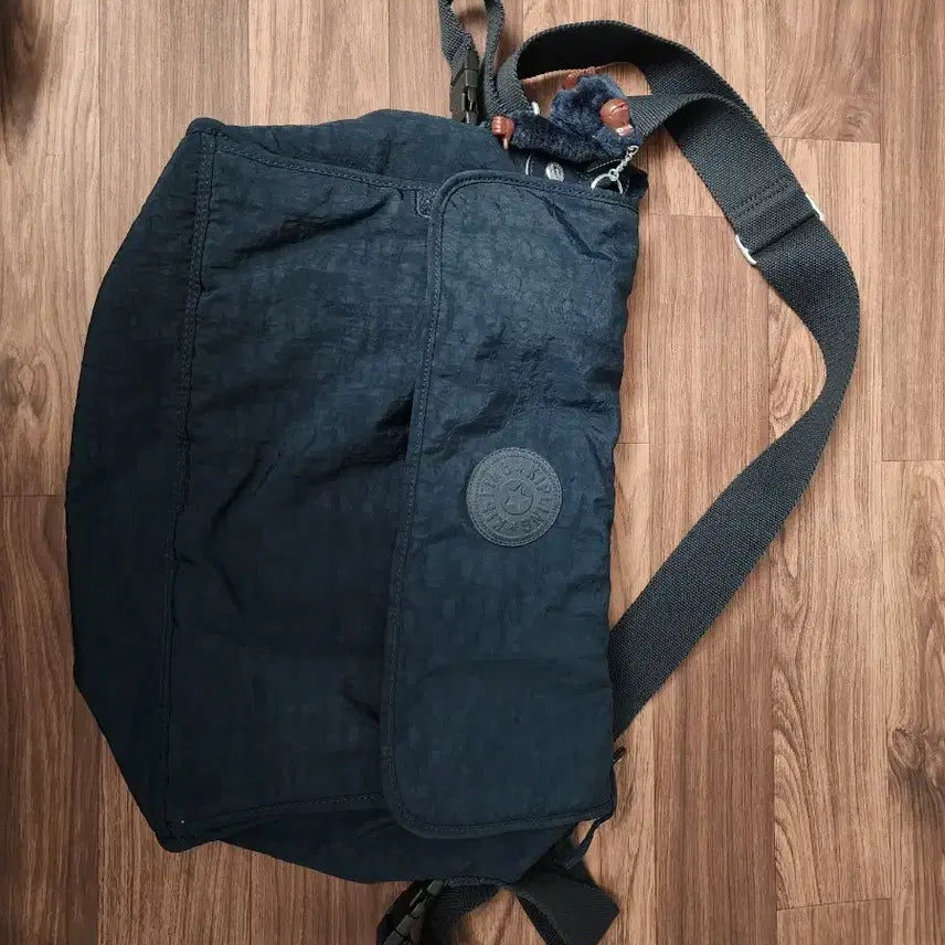 [BUNJANG] Kipling Navy Crossbody Bag / 키플링 네이비 크로스백