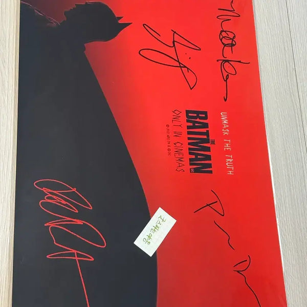 [BUNJANG] The Batman (2022) A3 Autographed Poster - Robert Pattinson / [2022초희귀한정판]영화 더 배트맨 포스터(A3)로버트 패틴슨 싸인