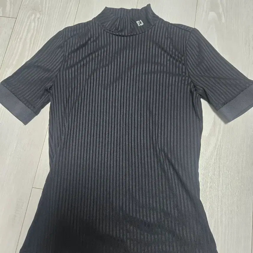 [BUNJANG] FootJoy Short-Sleeve Golf T-Shirt Black / 풋조이90(정품)