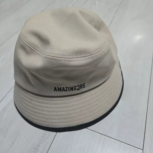 [BUNJANG] Amazingcree Bucket Hat Beige / 어메이징크리 모자(정품)