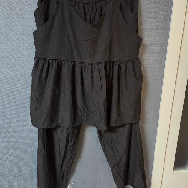 [BUNJANG] Women's Black Tank Top and Pants Set / 여성 블랙 나시  바지 세트
