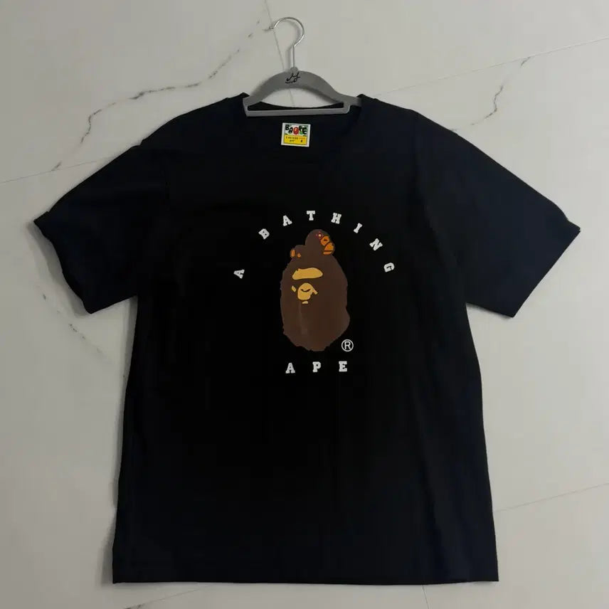 [BUNJANG] BAPE Lisa On APE HEAD Short Sleeve T-Shirt (Women's M) / 우먼스 M ) 베이프 리사 온 에이프 헤드 반팔