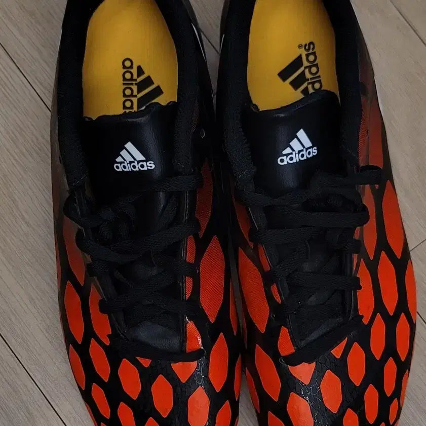 [BUNJANG] Adidas Predator Football Boots 260mm / 아디다스 프레데터 축구화 260mm