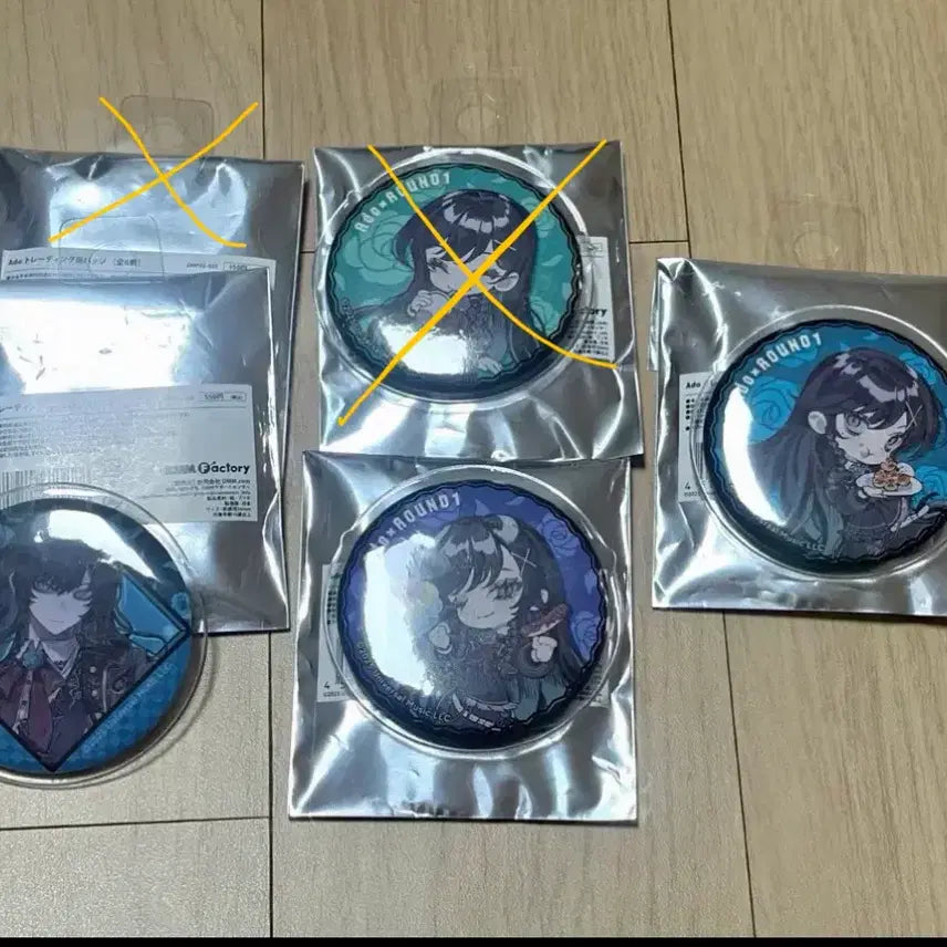 [BUNJANG] AdoxRound1 Collaboration Trading Can Badge Set / 아도 트레이딩 캔뱃지 판매합니다 AdoxRound1 콜라보