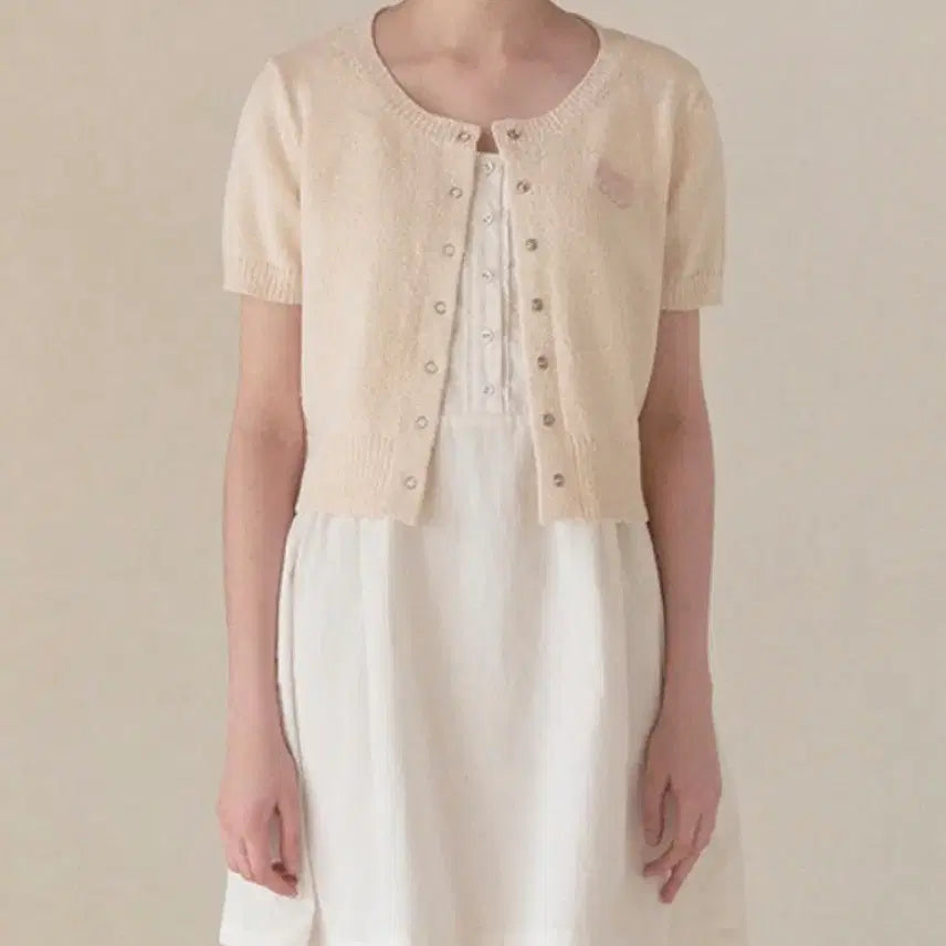 [BUNJANG] Rollerlar Half Sleeve Button Cardigan Ivory / 로라로라 하프 슬리브 반팔 가디건 아이보리