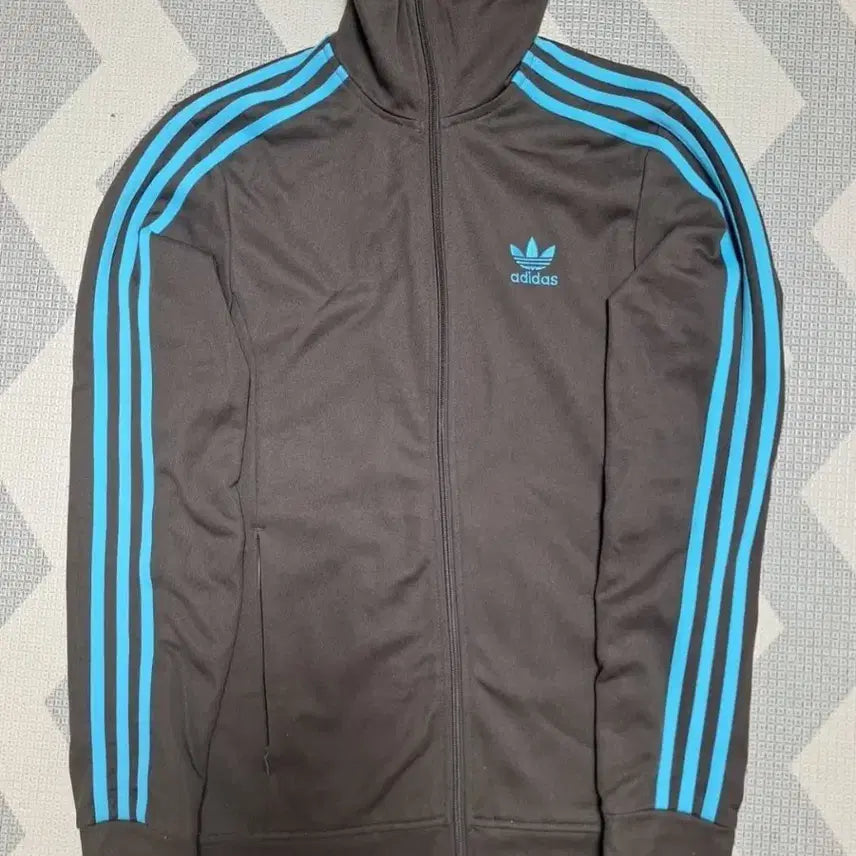 [BUNJANG] Adidas Europa Track Top Jersey Mint Choco Size 95 (M) / 아디다스 트랙탑 져지 민트초코 95 M[상태 매우좋음]