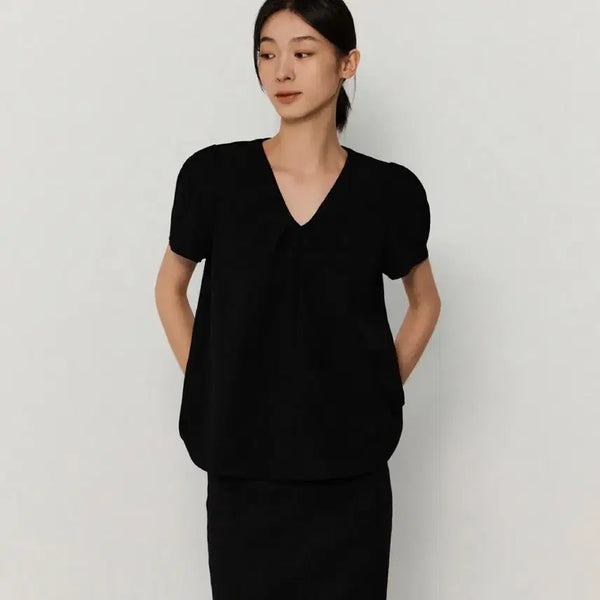 [BUNJANG] A-Line V-Neck Blouse Black / 녹섭 브이넥 턱 에이라인 블라우스 블랙