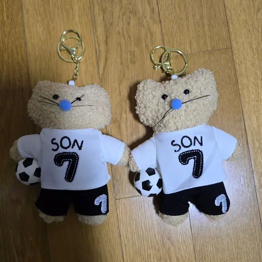 [BUNJANG] Son Heung-min World Cup Doll Bundle Set / 월드컵 손흥민 인형 미사용 새제품 2개 일괄 판매