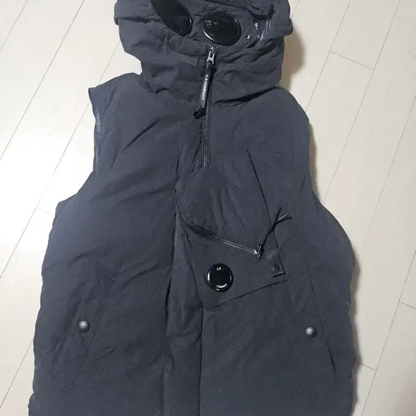 [BUNJANG] CP Company Goggle Lens Vest Padded Jacket Size 95 / [95]CP컴퍼니 고글 렌즈 조끼 패딩