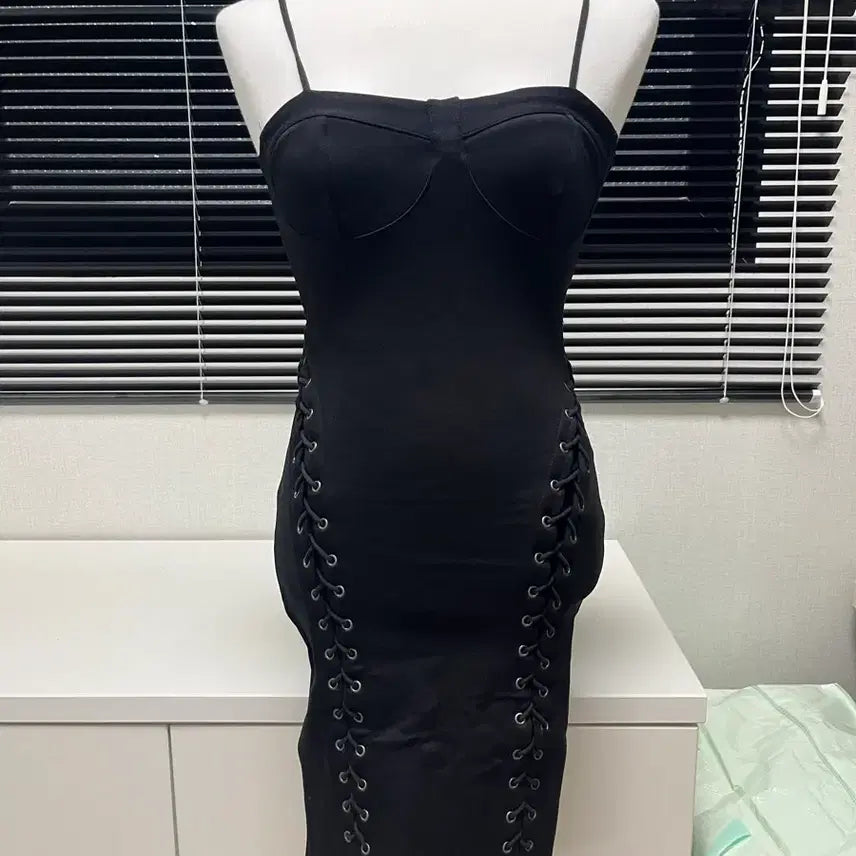 [BUNJANG] Black Lace-Up Corset Mini Dress / 블랙 레이스업 코르셋 미니원피스