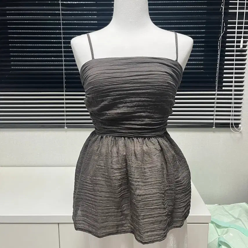 [BUNJANG] Gathered Shirring Tube Top Sleeveless Shirt / 주름 셔링 튜브탑  나시