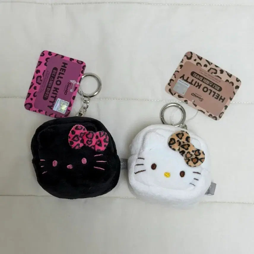 [BUNJANG] Sanrio Hello Kitty Mini Square Keyring Pouch (New) / 정품 헬로키티 미니 사각 키링 파우치 (새상품)
