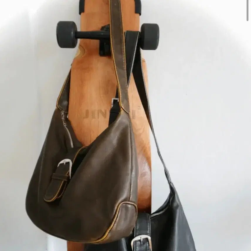 [BUNJANG] Moraehaus Dyeing Leather Crossbody Bag Brown / 모래하우스 dyeing leather cross-bag