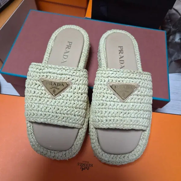 [BUNJANG] Prada Triangle Logo Raffia Sandals Size 36 / 프라다 삼각로고 라탄샌들 36사이즈 팔아요