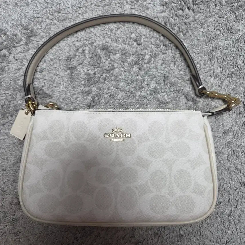 [BUNJANG] Coach Nolita 19 Signature Canvas Tote Bag White / 코치 노리타19 시그니처 캔버스 화이트