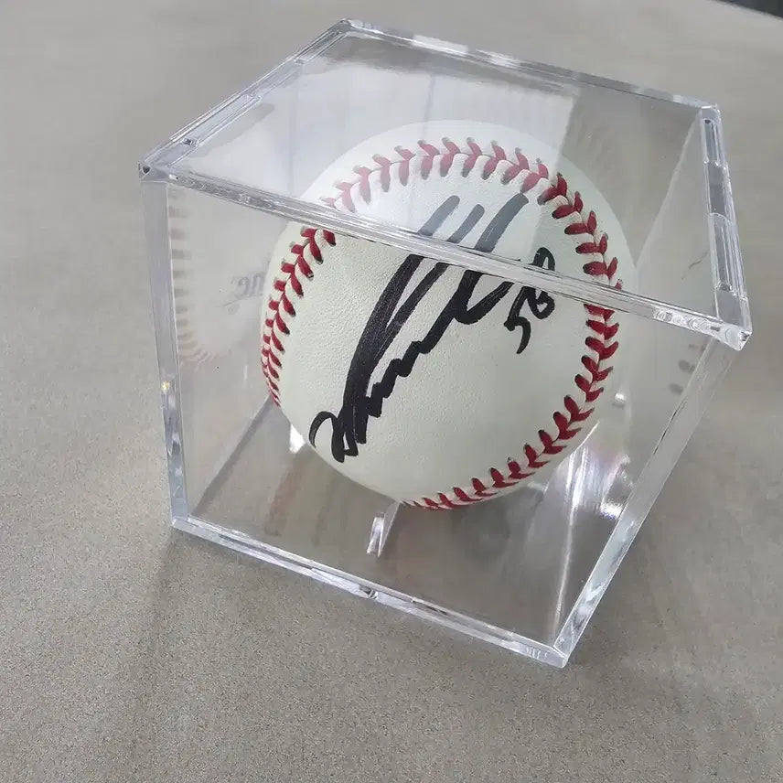 [BUNJANG] Kim Ji-chan Signed Baseball / 김지찬 친필싸인볼  KBO공인구 빼빼로이벤트 당첨