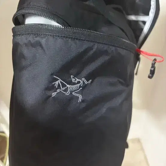 [BUNJANG] Arc'teryx Heliad 15 Black Backpack / 아크테릭스 헬리아드 15 블랙