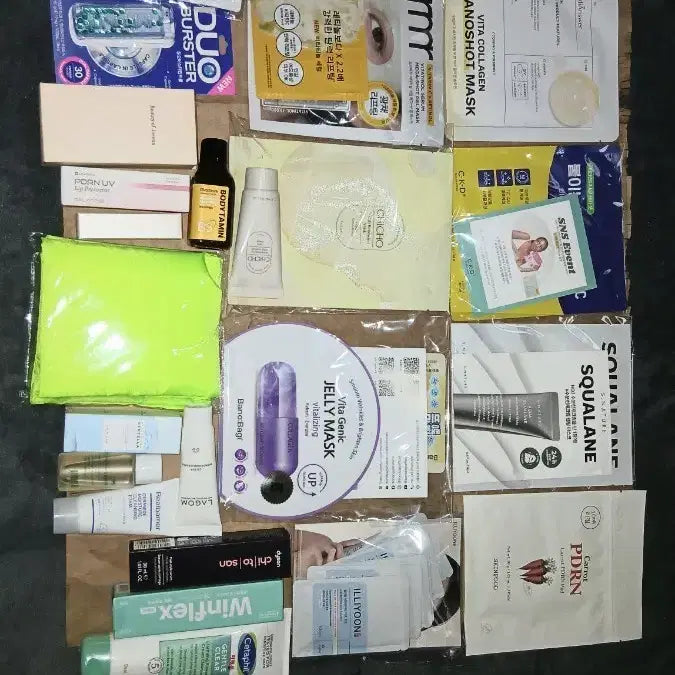 [BUNJANG] Jin Air Beauty Travel Bag Skincare Set / (무배)마스크팩 & 클렌징 & 선크림(진에어 뷰티 트래블백)