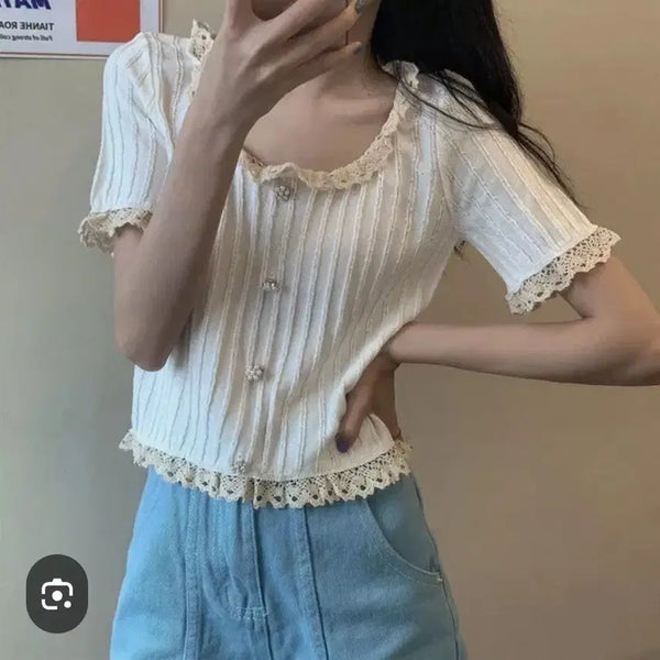 [BUNJANG] White Lace Collar Floral Button Short Sleeve Knit Top / 화이트 레이스 카라 꽃단추 숏 슬리브 반팔 니트