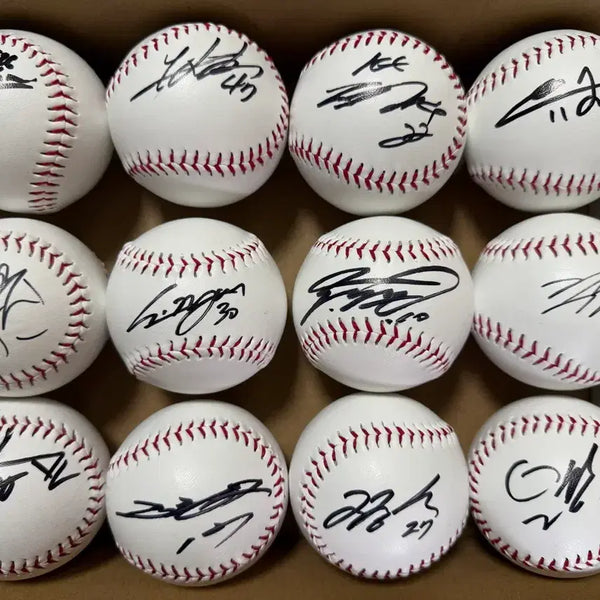 [BUNJANG] KT Wiz Autographed Baseball / 케이티위즈 친필 싸인볼