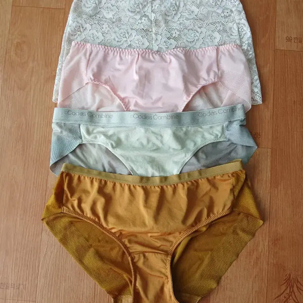 [BUNJANG] Women's Lingerie Set (4-Piece) / 여성속옷