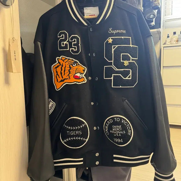 [BUNJANG] Supreme Tiger Varsity Jacket XL / 슈프림 타이거 바시티 XL팝니다