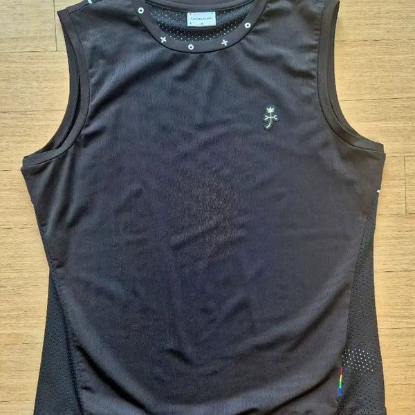 [BUNJANG] Castelbajac Sleeveless Golf Top / 95 카스텔바작 펀칭등판 민소매 골프여성