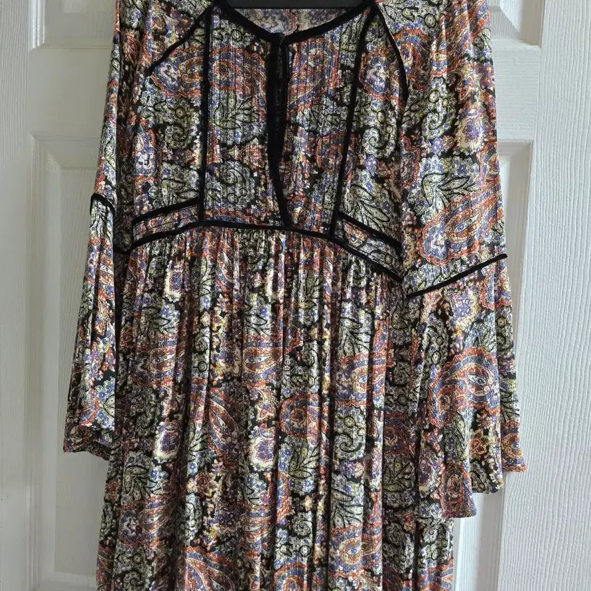 [BUNJANG] American Eagle Paisley Pattern Midi Dress / 아메리칸 이글 페이즐리 패턴 원피스