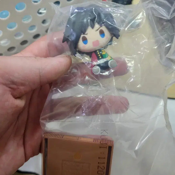 [BUNJANG] Kimetsu no Yaiba Giyu Chokonoko Figure (Sealed) / 미개봉) 귀멸의 칼날 제일복권 기유 초코노코