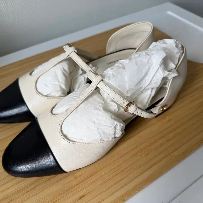 [BUNJANG] Salvatore Ferragamo Summer Heels Size 8 / 페라가모 여름구두 사이즈 8