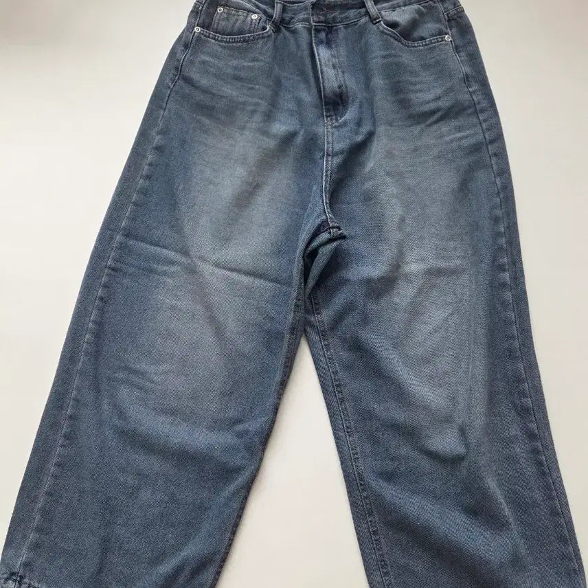 [BUNJANG] Hobby Sister Washed Denim Jeans / 하비언니 워싱 청바지