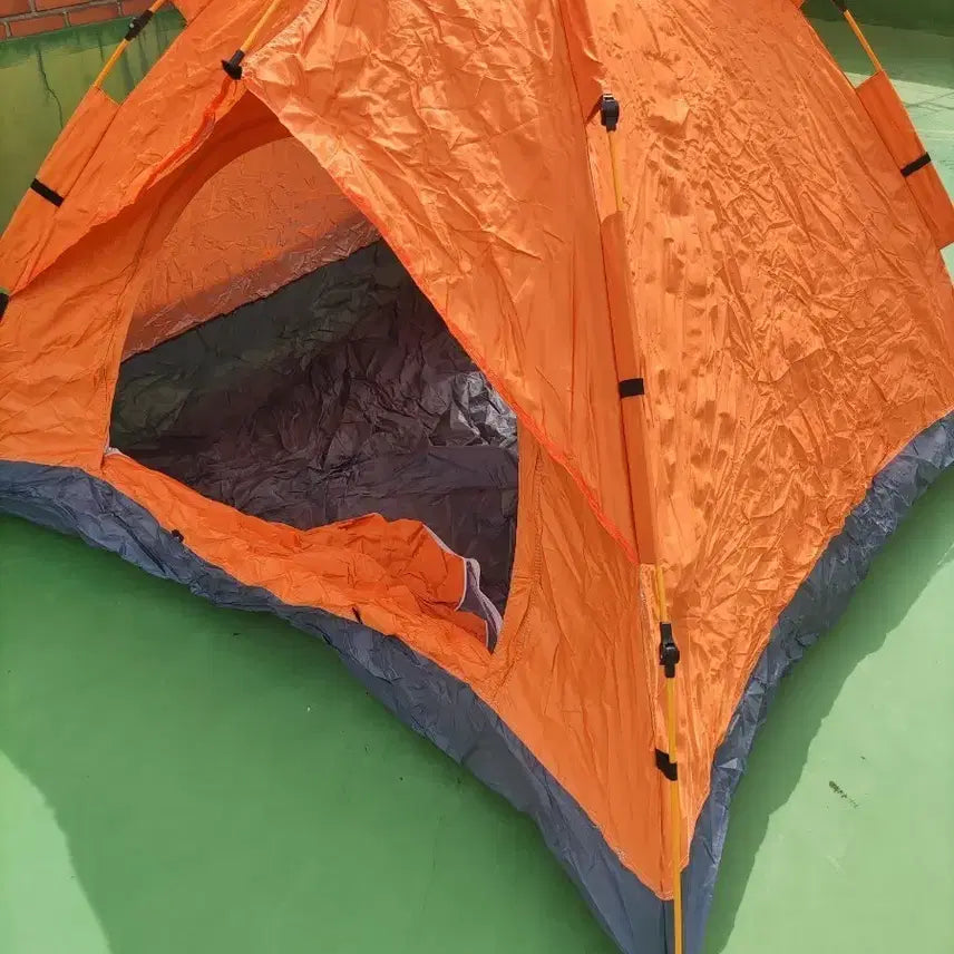 [BUNJANG] 2m x 2m Quick Storage Tent / 새 텐트 2m*2m 빠른 수납