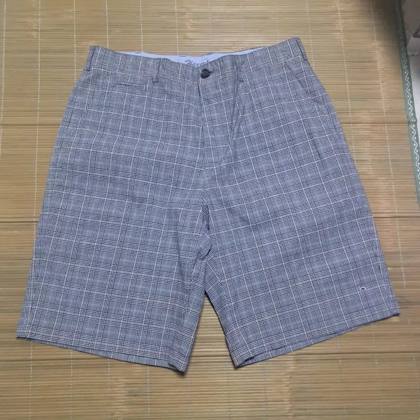 [BUNJANG] Hazzys Checked Pattern Shorts (Size 92) / 헤지스 체크 패턴 반바지 92