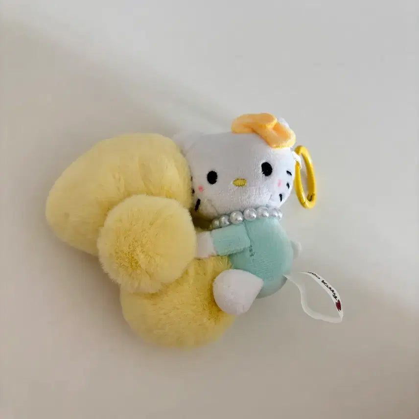 [BUNJANG] Hello Kitty Ribbon Keychain / 헬로키티 리본 키링
