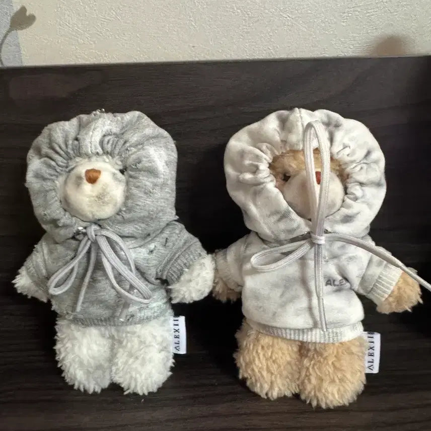 [BUNJANG] Alexi Distressed Grey Hoodie Bear Keychain / 알렉시 디스트레스드 그레이 후디 베어 키링