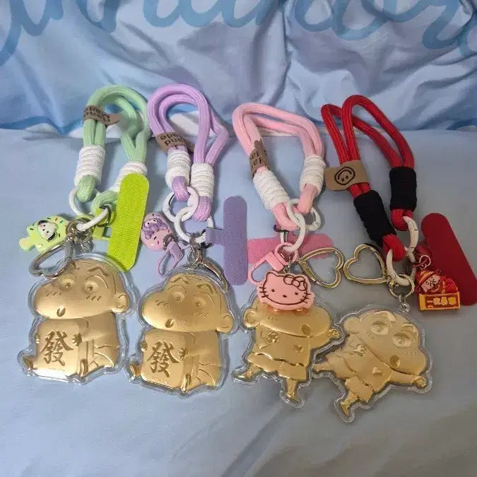 [BUNJANG] Crayon Shin-chan Gold Keychain (New) / 짱구골드색키링 새상품