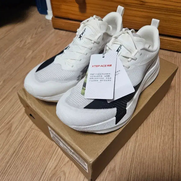 [BUNJANG] XTEP 2000KM 5.0 PRO Running Shoes 275mm (US 9.5) / (새상품) XTEP 2000KM 5.0 PRO 275mm(US 9.5)