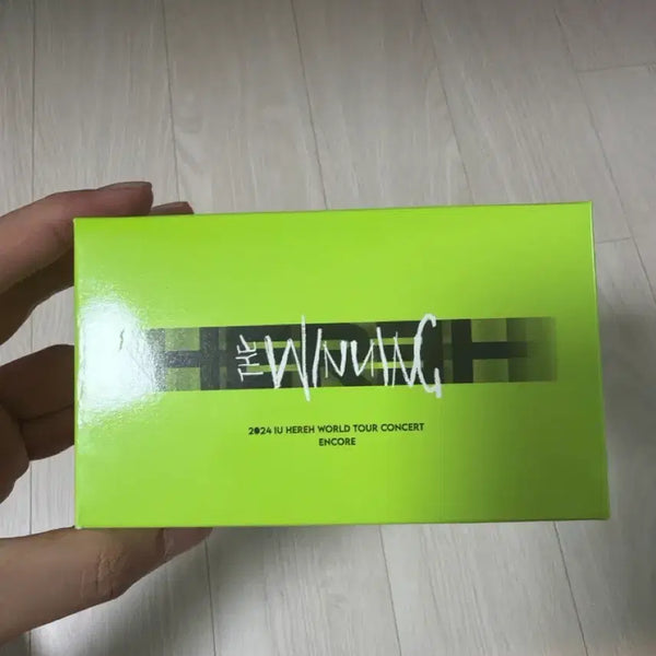 [BUNJANG] IU 2024 HEREH World Tour Concert Telescope / 아이유 2024 IU HEREH WORLD TOUR CONCERT 망원경