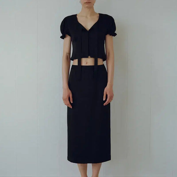 [BUNJANG] Overdue Flare Stripe Jacquard Crop Blouse Black / [2] 오버듀플레어 스트라이프 자카드 크롭 블라우스 블랙