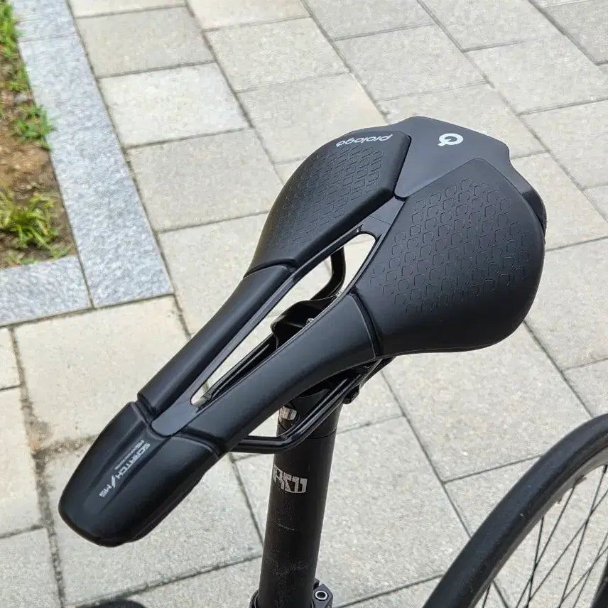 [BUNJANG] Prologo Scratch M5 Aluminum Rail Saddle / 프롤로고 스크래치 m5 안장    판매/교신