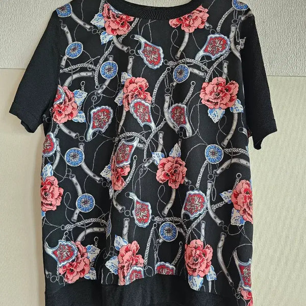 [BUNJANG] Flower Pattern Short Sleeve T-Shirt / 플라워 패턴 반팔 티셔츠