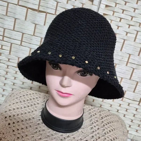 [BUNJANG] Black Studded Knit Bucket Hat / 여성봄여름벙거지모자프리