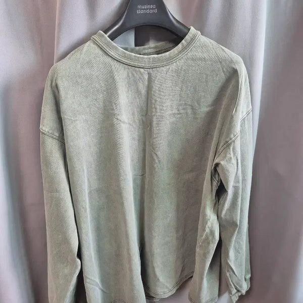 [BUNJANG] Outstanding Long Sleeve T-Shirt / 아웃스탠딩 긴팔