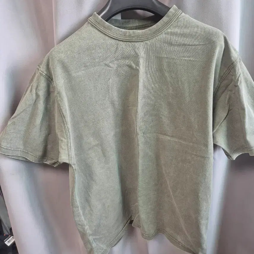 [BUNJANG] Outstanding Short Sleeve T-Shirt / 아웃스탠딩 반팔