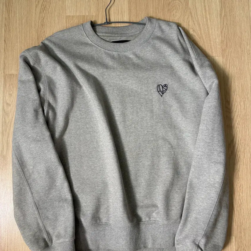 [BUNJANG] Andersson Bell Unisex ADSB Heart Sweatshirt / Andersson Bel UNISEX ADSB HEART SWEATSHI