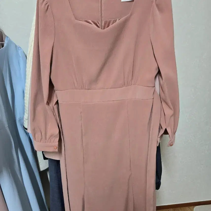 [BUNJANG] ATTRANGS Mermaid Heart Neck One-Piece Dress / 아뜨랑스 머메이드 하트넥 원피스