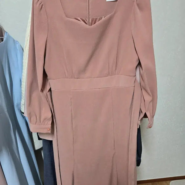[BUNJANG] ATTRANGS Mermaid Heart Neck One-Piece Dress / 아뜨랑스 머메이드 하트넥 원피스