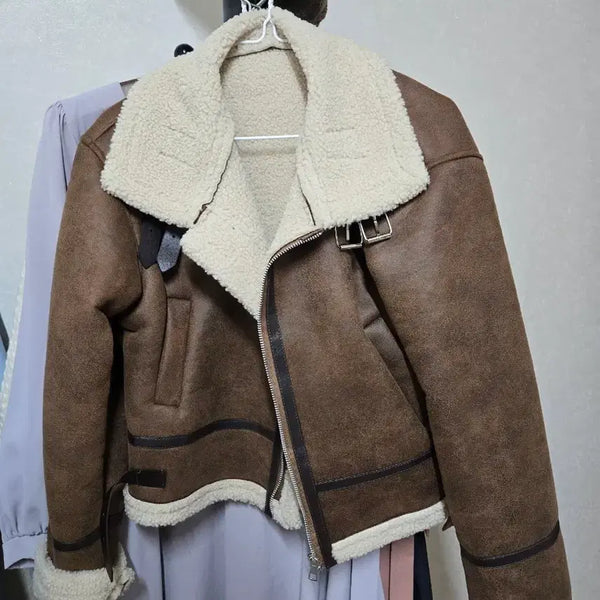 [BUNJANG] Ablley Fleece Lined Jacket / 에이블리 양털자켓