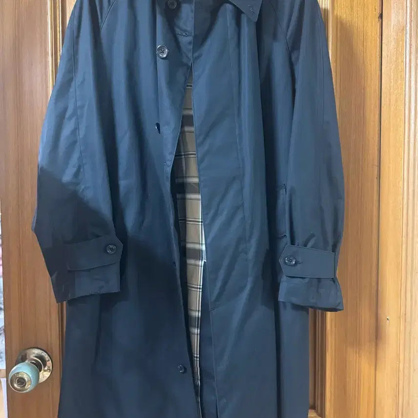 [BUNJANG] Pigbell Ventile Coat Navy / 피그벨 밴타일 코트 네이비 1